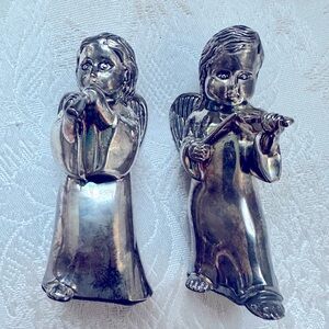 Silver Angel Salt and Pepper Shakers
Christmas Shakers